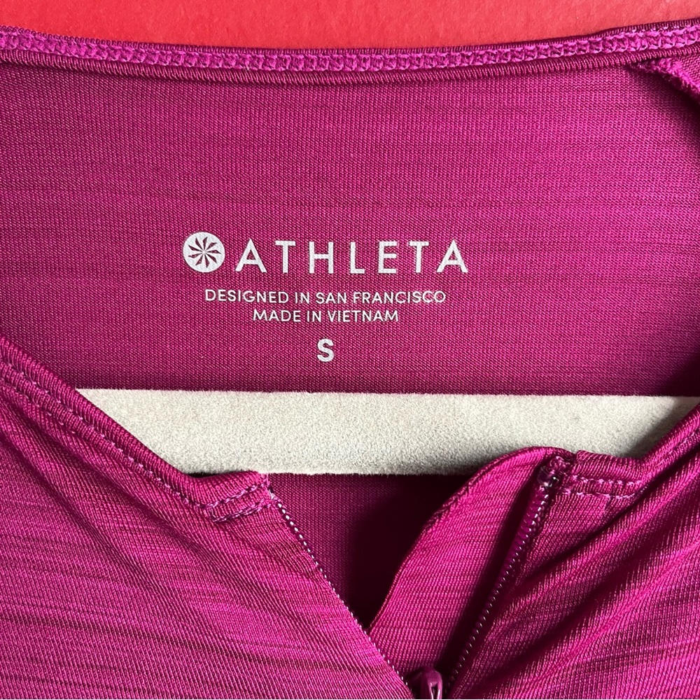 Athleta Ruched Pullover Top - Picture 3 of 12